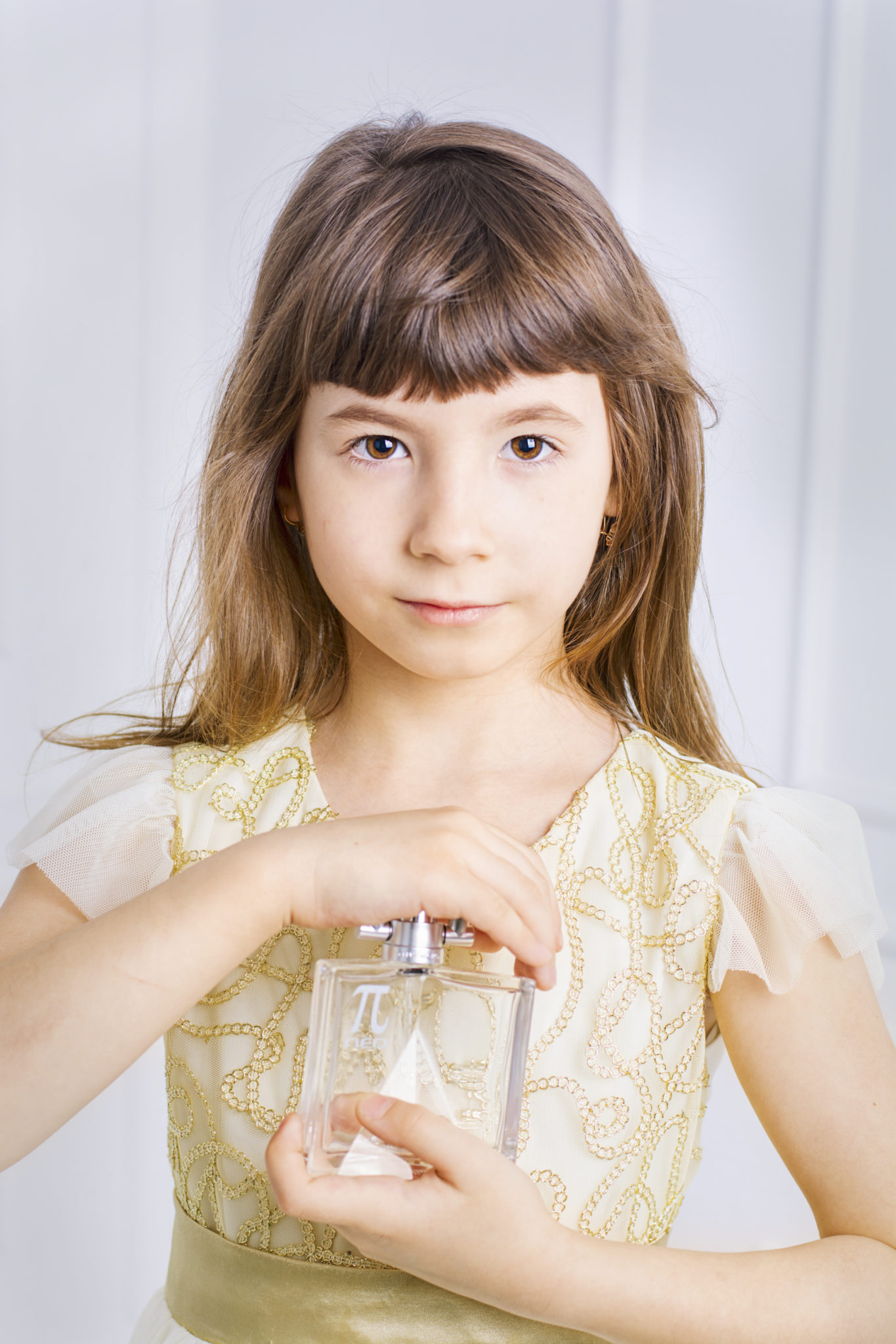 Kids h. Детская модельная школа Омске. Модельное агентство Омск для подростков девочек. Детская модельная школа Краснодар.